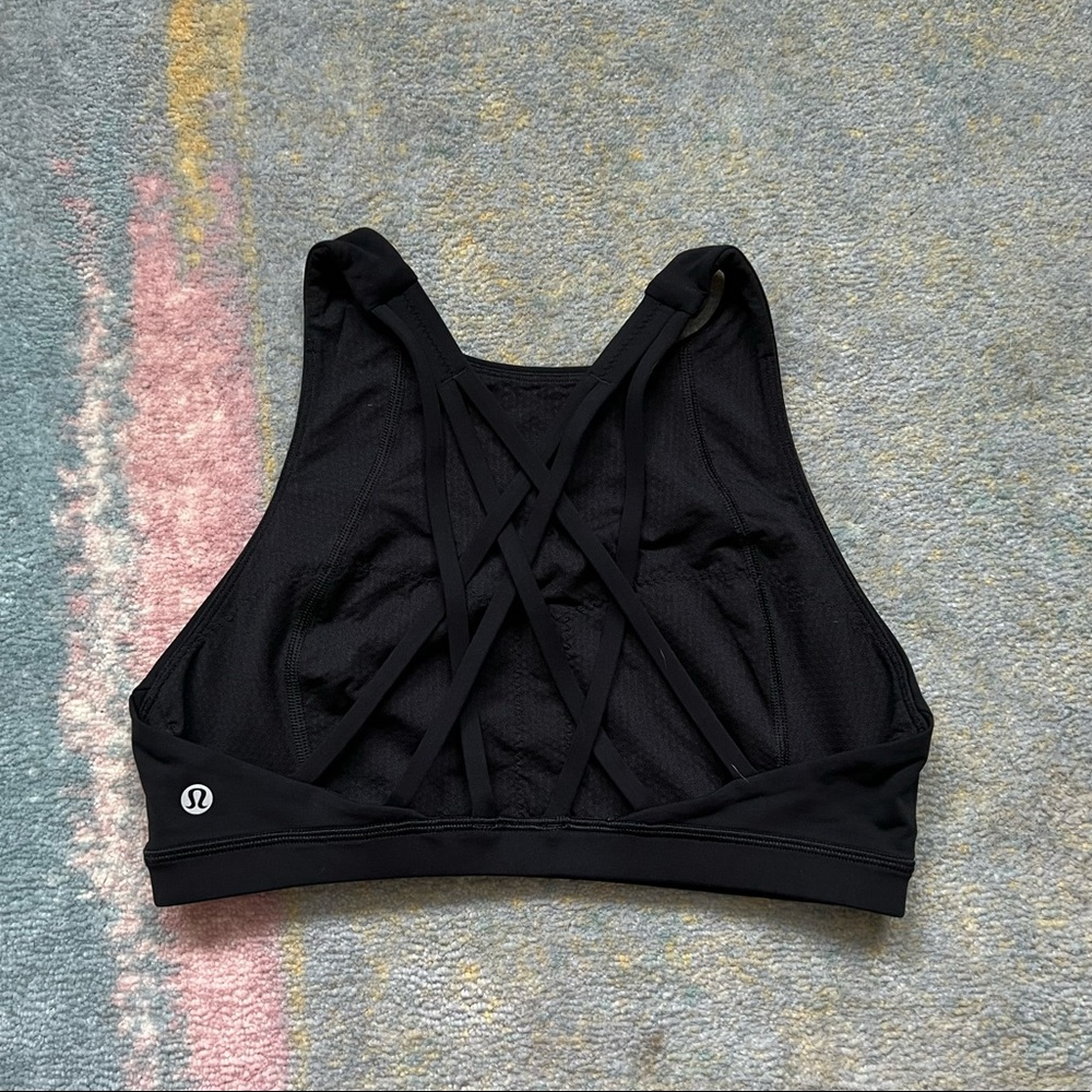 Lululemon High-Neck Sports Bra Size 8